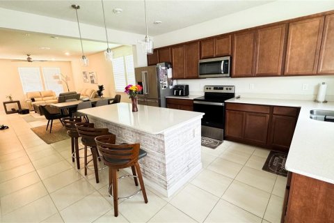 Townhouse in Orlando, Florida 3 bedrooms, 150.5 sq.m. № 1334413 - photo 4