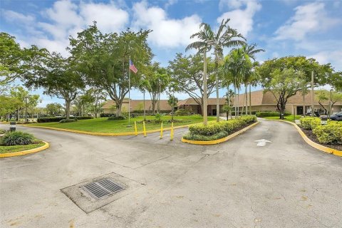 Condominio en venta en Sunrise, Florida, 1 dormitorio, 57.6 m2 № 977092 - foto 14