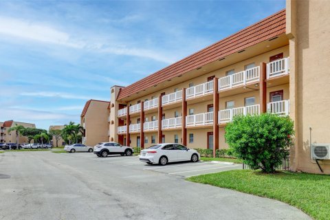 Condominio en venta en Sunrise, Florida, 1 dormitorio, 57.6 m2 № 977092 - foto 19