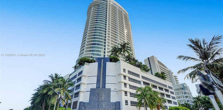 Condominio en Miami Beach, Florida, 1 dormitorio  № 165839