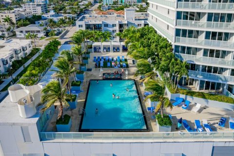 Condo in Fort Lauderdale, Florida, 1 bedroom  № 1428564 - photo 12