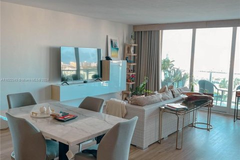 Condominio en venta en Miami Beach, Florida, 73.11 m2 № 1271276 - foto 14