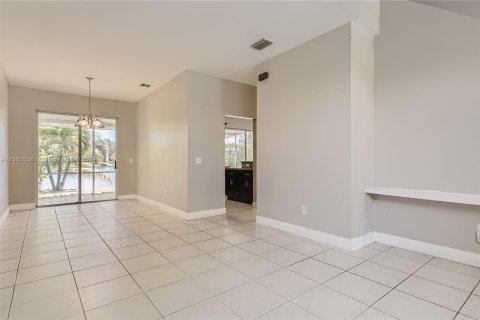 Casa en venta en Coconut Creek, Florida, 3 dormitorios, 153.47 m2 № 1128472 - foto 3
