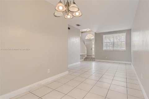 Casa en venta en Coconut Creek, Florida, 3 dormitorios, 153.47 m2 № 1128472 - foto 2