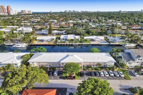 Condo in Fort Lauderdale, Florida, 2 bedrooms  № 1152152 - photo 3