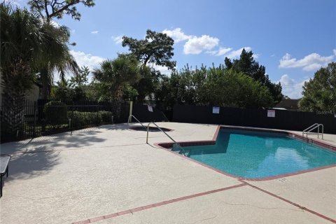 Duplex à vendre à Orlando, Floride: 2 chambres, 89.46 m2 № 1410369 - photo 25