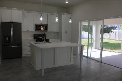 Villa ou maison à vendre à Auburndale, Floride: 4 chambres, 188.78 m2 № 964399 - photo 9