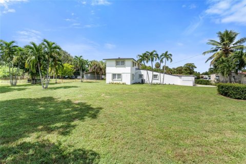 Villa ou maison à vendre à Lauderhill, Floride: 4 chambres, 224.82 m2 № 1374371 - photo 24