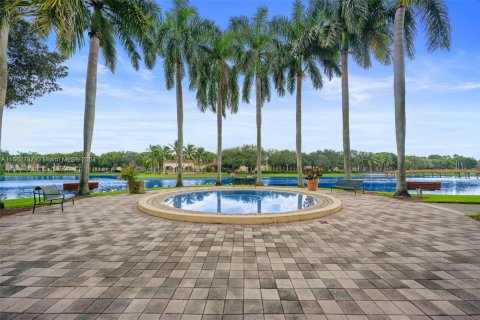 Condo in Miramar, Florida, 1 bedroom  № 1374324 - photo 19