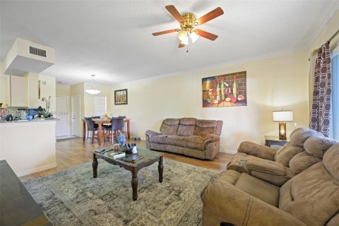 Condo in Miramar, Florida, 1 bedroom  № 1374324 - photo 5