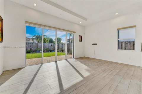 Villa ou maison à vendre à Miami, Floride: 3 chambres, 183.95 m2 № 1374370 - photo 19