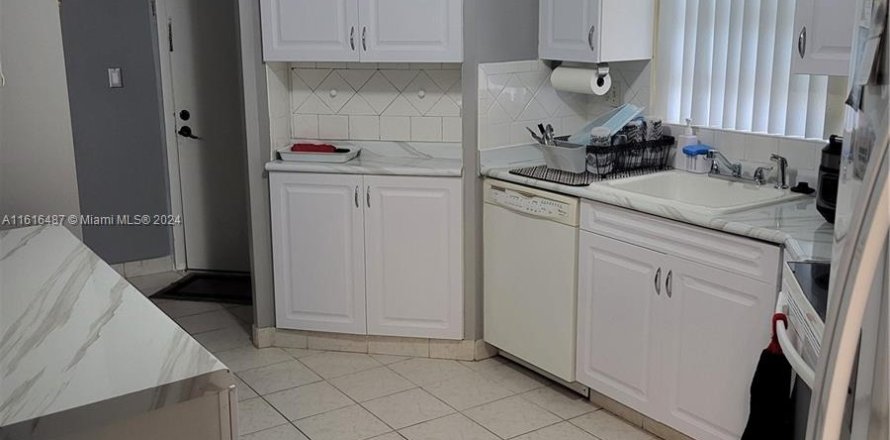 Condo in Plantation, Florida, 2 bedrooms  № 1290847