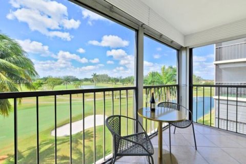 Condominio en venta en Pembroke Pines, Florida, 1 dormitorio, 74.32 m2 № 1153400 - foto 23