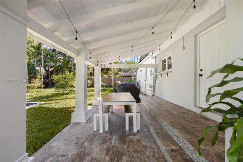 Casa en venta en Miami Shores, Florida, 2 dormitorios, 115.57 m2 № 1153438 - foto 16