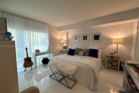 Condominio en venta en Sunny Isles Beach, Florida, 3 dormitorios, 134.52 m2 № 1153401 - foto 13