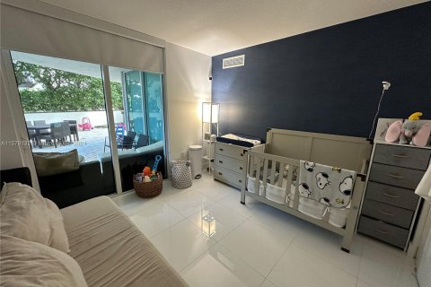 Condo in Sunny Isles Beach, Florida, 3 bedrooms  № 1153401 - photo 17
