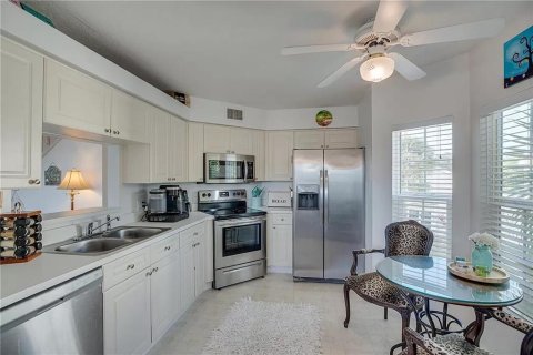 Copropriété à vendre à Vero Beach, Floride: 2 chambres, 132.85 m2 № 830902 - photo 4