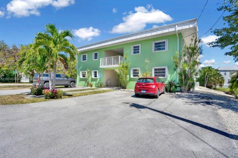 Apartamento en alquiler en Marathon, Florida, 2 dormitorios, 79.9 m2 № 1351781 - foto 25