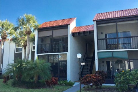 Copropriété à louer à Sarasota, Floride: 2 chambres, 89.56 m2 № 242526 - photo 1