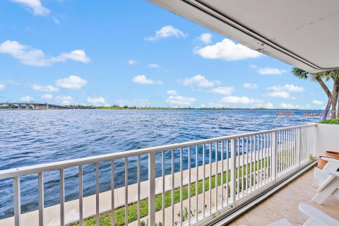 Condominio en venta en Palm Beach, Florida, 3 dormitorios, 154.96 m2 № 984008 - foto 3