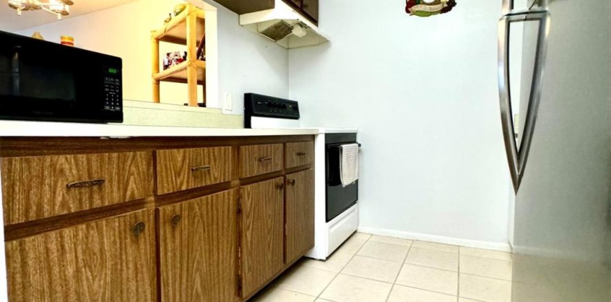 Condo in Royal Palm Beach, Florida, 1 bedroom  № 1188656