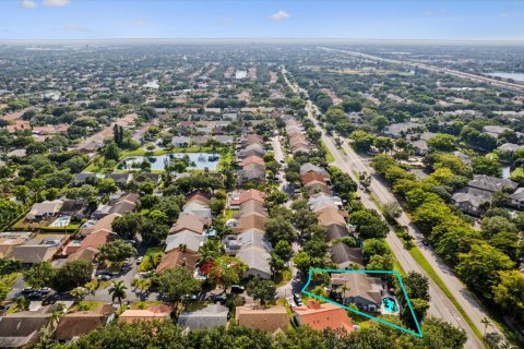 Casa en venta en Coral Springs, Florida, 4 dormitorios, 210.89 m2 № 1208666 - foto 2