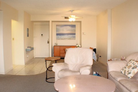 Condo in Hollywood, Florida, 2 bedrooms  № 1208755 - photo 20