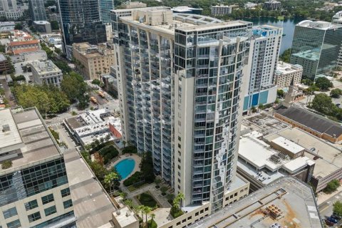 Condominio en venta en Orlando, Florida, 2 dormitorios, 117.15 m2 № 1298211 - foto 1