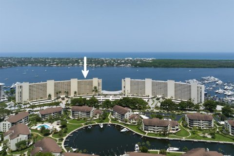 Condominio en venta en North Palm Beach, Florida, 3 dormitorios, 138.24 m2 № 682379 - foto 14