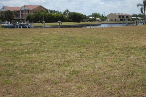 Terrain à vendre à Punta Gorda, Floride № 1158762 - photo 5