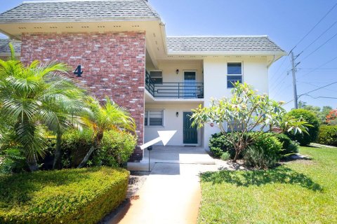 Condo in Stuart, Florida, 2 bedrooms  № 1208751 - photo 5