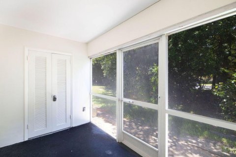 Condo in Stuart, Florida, 2 bedrooms  № 1208751 - photo 15