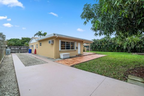 House in Pompano Beach, Florida 3 bedrooms, 170.2 sq.m. № 1208706 - photo 20