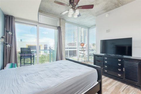 Condominio en venta en Tampa, Florida, 2 dormitorios, 121.61 m2 № 738993 - foto 22