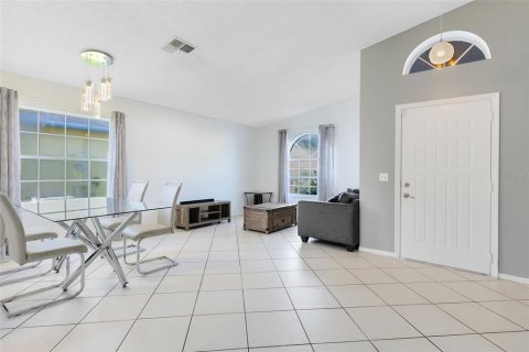 Villa ou maison à vendre à Kissimmee, Floride: 3 chambres, 147.71 m2 № 1343255 - photo 4