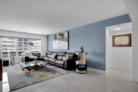 Condo in Fort Lauderdale, Florida, 2 bedrooms  № 1209102 - photo 20