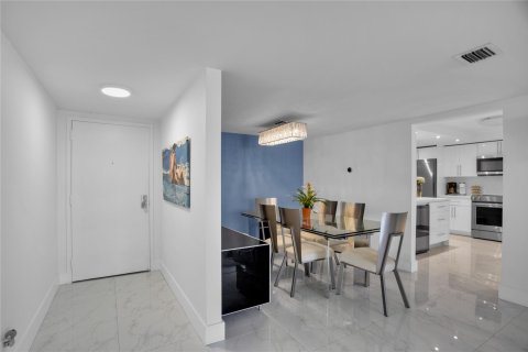 Copropriété à vendre à Fort Lauderdale, Floride: 2 chambres, 133.31 m2 № 1209102 - photo 30