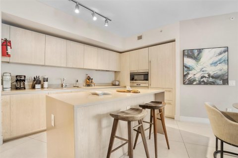 Condo in Hollywood, Florida, 1 bedroom  № 1330297 - photo 7