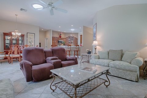 Casa en venta en The Villages, Florida, 3 dormitorios, 182.65 m2 № 1346316 - foto 15