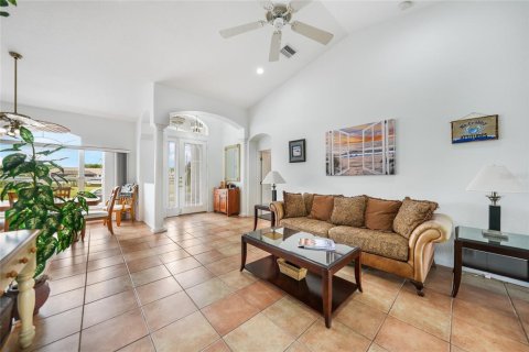 Villa ou maison à vendre à Punta Gorda, Floride: 3 chambres, 169.18 m2 № 1346311 - photo 4