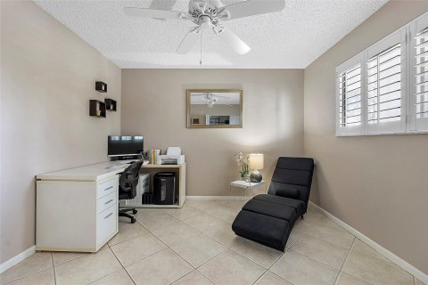 Condo in Pompano Beach, Florida, 2 bedrooms  № 957053 - photo 24