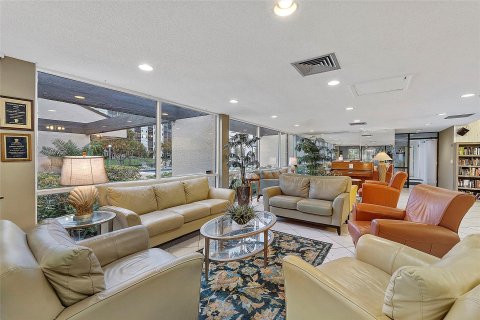 Copropriété à vendre à Pompano Beach, Floride: 2 chambres, 113.53 m2 № 957053 - photo 5