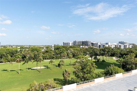 Condo in Aventura, Florida, 2 bedrooms  № 1238450 - photo 10