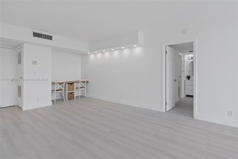 Copropriété à vendre à Aventura, Floride: 2 chambres, 105.72 m2 № 1238450 - photo 22