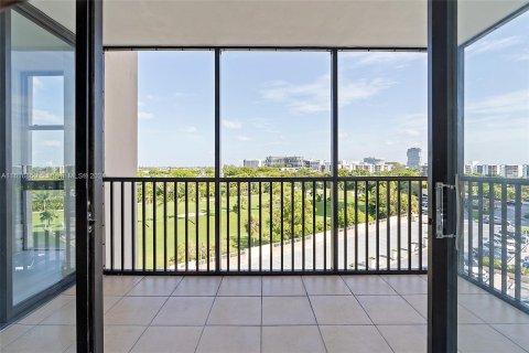 Copropriété à vendre à Aventura, Floride: 2 chambres, 105.72 m2 № 1238450 - photo 2