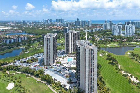 Condo in Aventura, Florida, 2 bedrooms  № 1238450 - photo 4