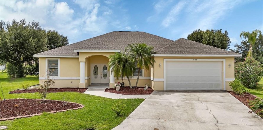 Villa ou maison à Punta Gorda, Floride 3 chambres, 184.23 m2 № 1276920