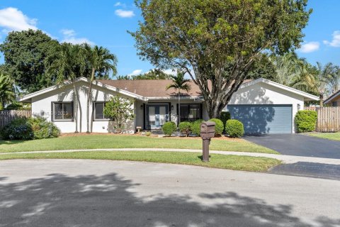 Casa en venta en Plantation, Florida, 4 dormitorios, 210.61 m2 № 827593 - foto 1