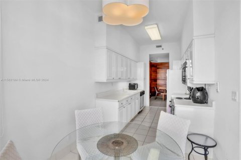 Copropriété à vendre à Aventura, Floride: 2 chambres, 135.64 m2 № 1170662 - photo 24