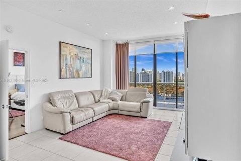 Condominio en venta en Aventura, Florida, 2 dormitorios, 135.64 m2 № 1170662 - foto 10